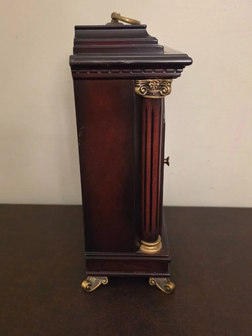 Belmont Clock by Bombay is a vintage/retro style mantle shelf clock